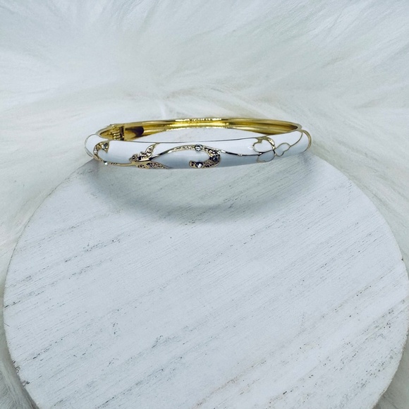 White Jasmine Floral Enamel Cloisonne Bracelet Bangle - Picture 5 of 8